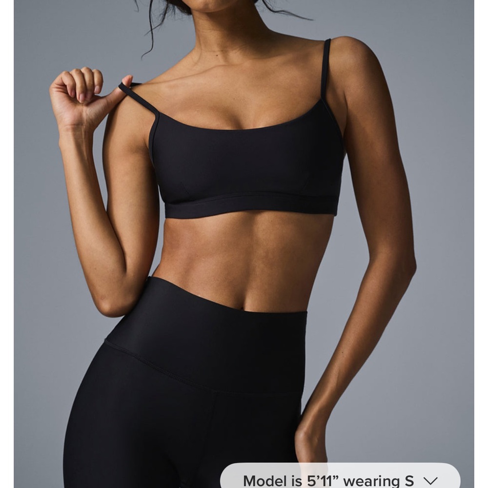 Airlift Intrigue Bra : M
7/8 High-Waist Airlift Legging : S
NWOT